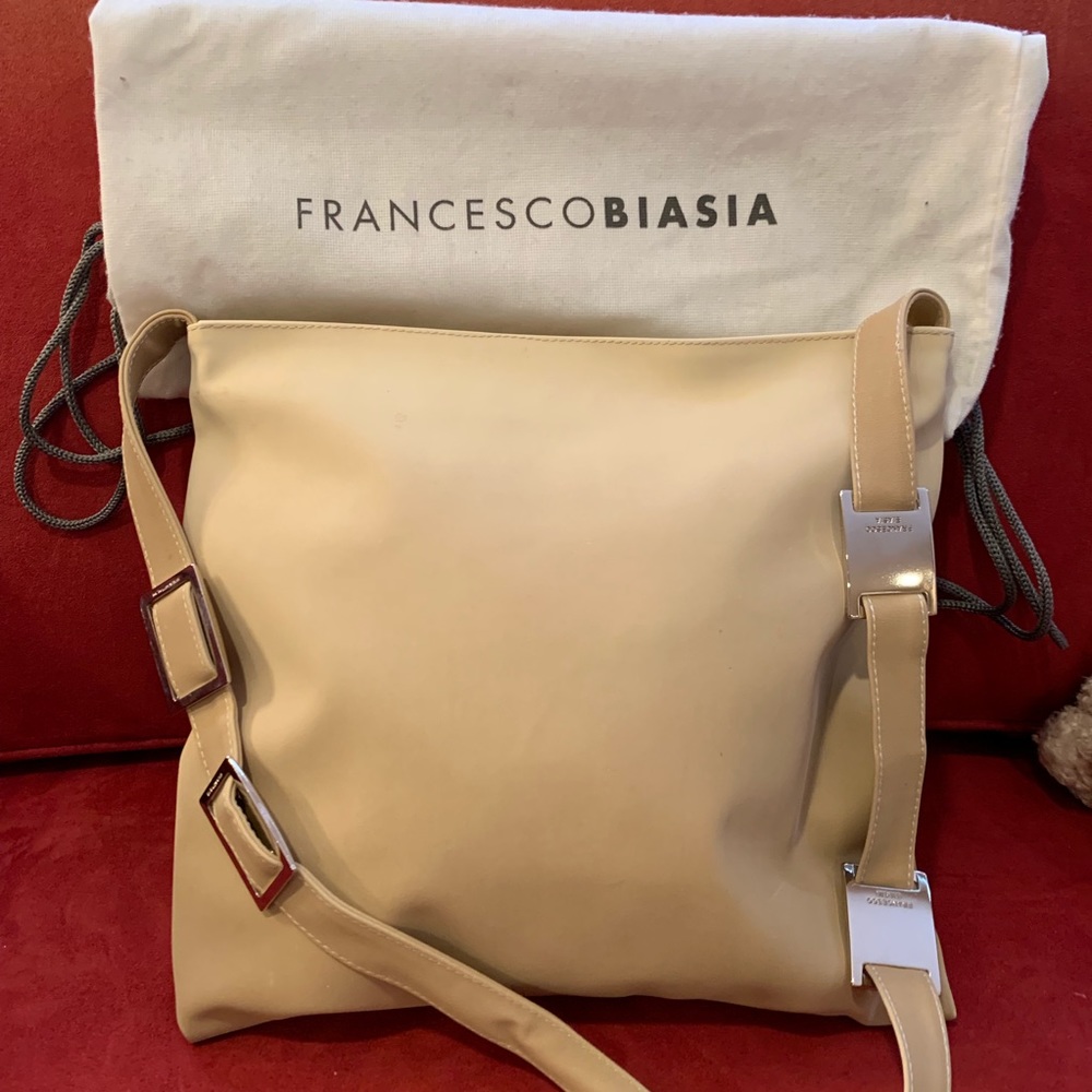 Francesco Biasia cream leather crossover bag